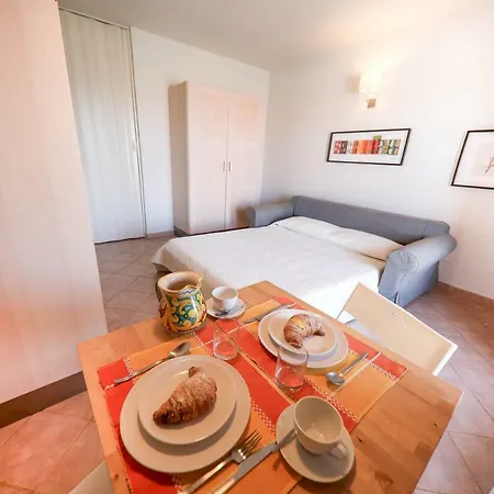 Kelly Apartment *