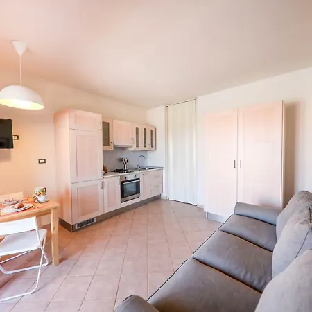 Kelly Apartment