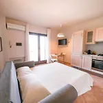Kelly Apartament *